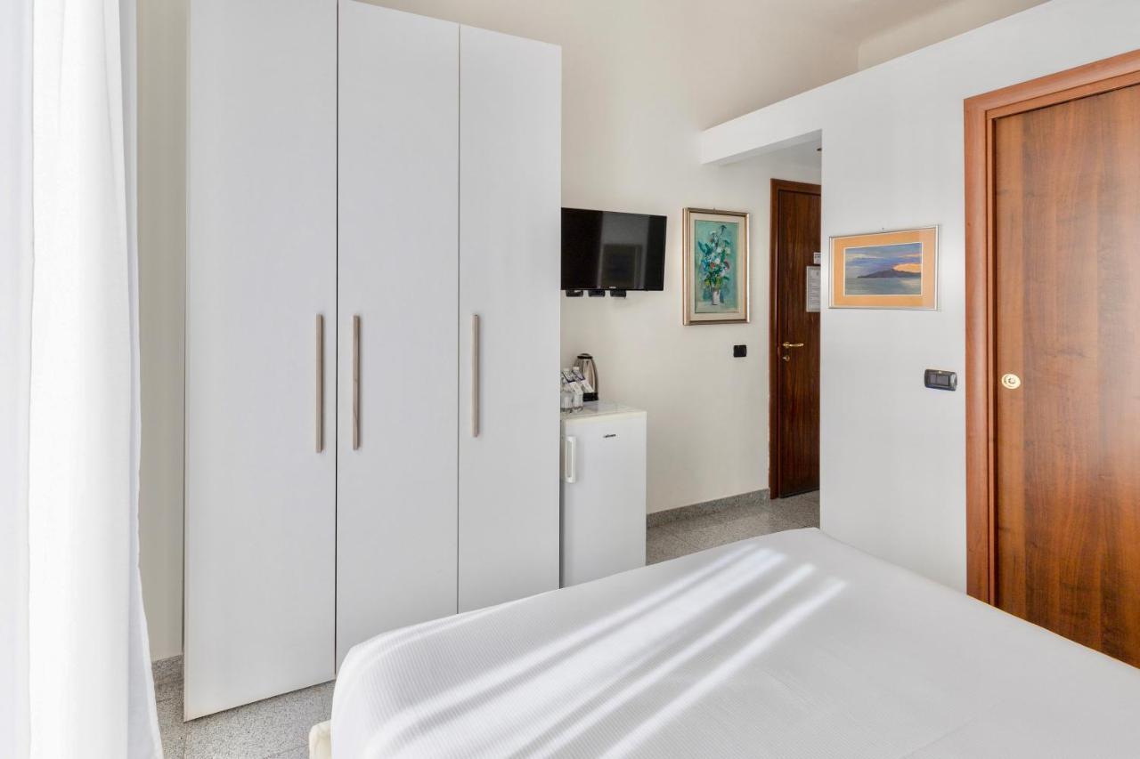 Aiello Suites Milan Bagian luar foto