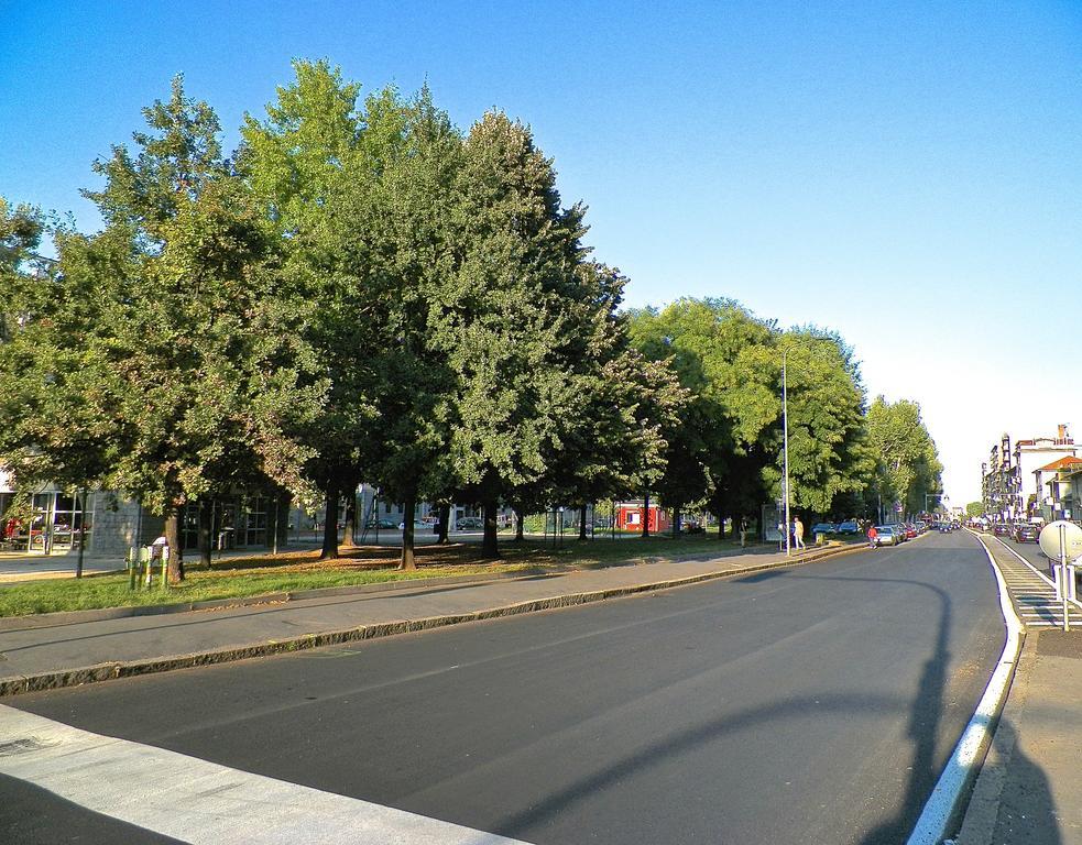 Aiello Suites Milan Bagian luar foto
